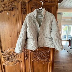 Zara Quilted Puffer Jacket in Light Beige